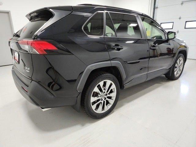 used 2020 Toyota RAV4 car, priced at $29,260