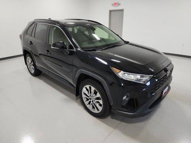 used 2020 Toyota RAV4 car, priced at $29,260