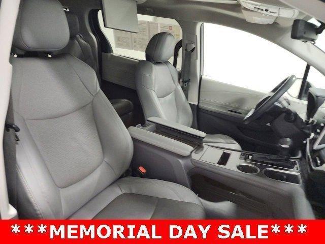 used 2022 Toyota Sienna car, priced at $38,888
