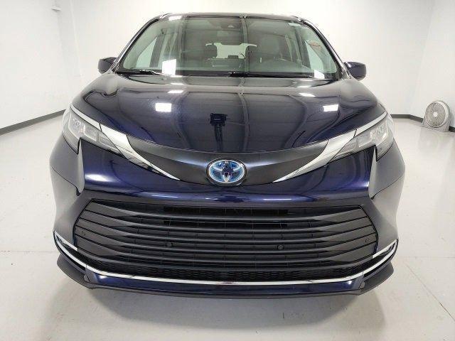 used 2023 Toyota Sienna car, priced at $43,587