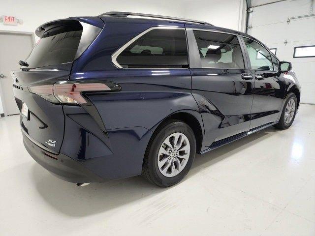 used 2023 Toyota Sienna car, priced at $43,587