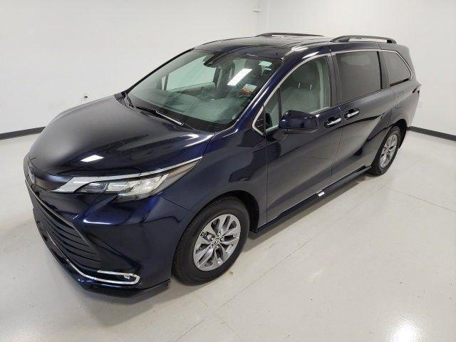 used 2023 Toyota Sienna car, priced at $43,587