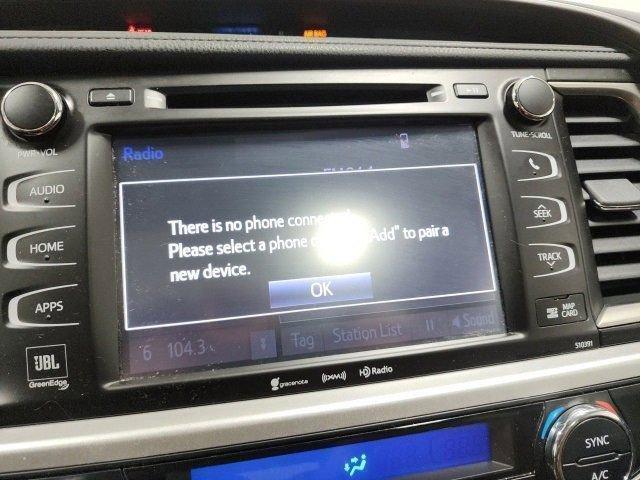 used 2019 Toyota Highlander car, priced at $28,359