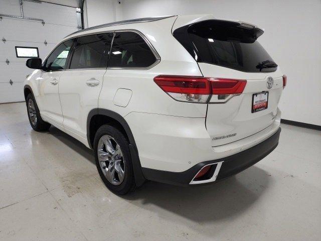 used 2019 Toyota Highlander car, priced at $28,359
