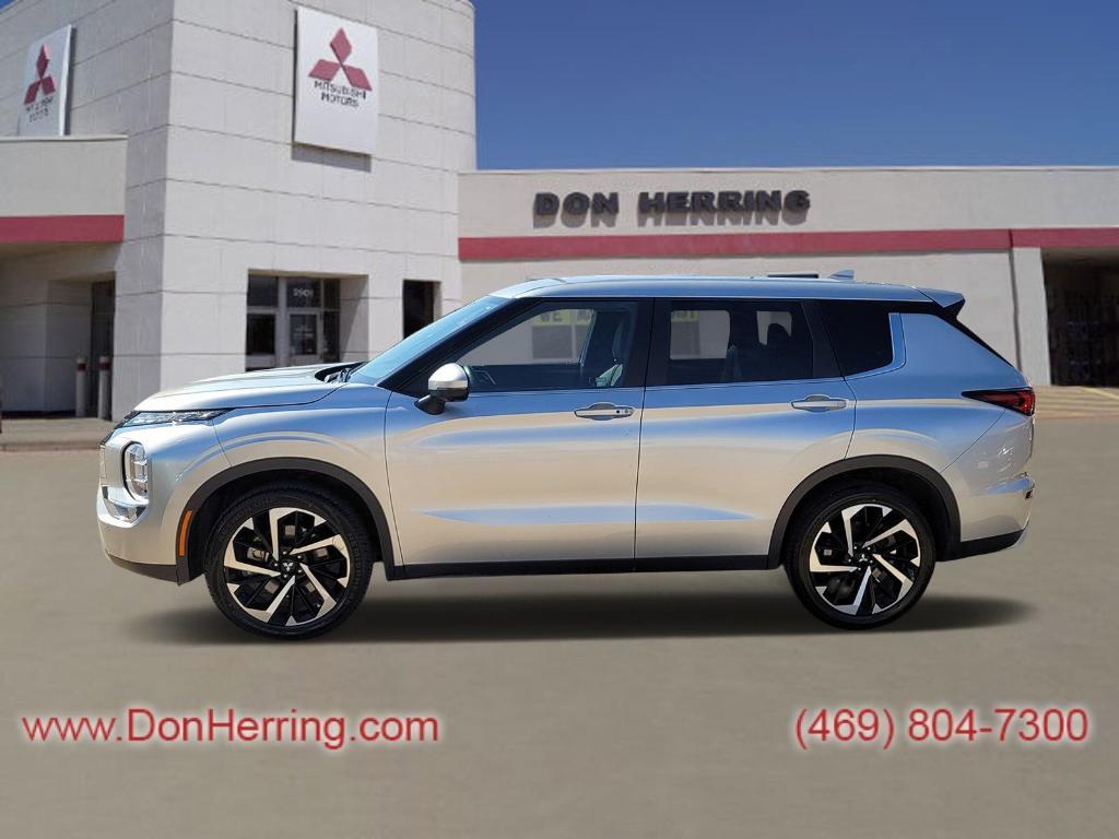 used 2023 Mitsubishi Outlander car, priced at $23,495