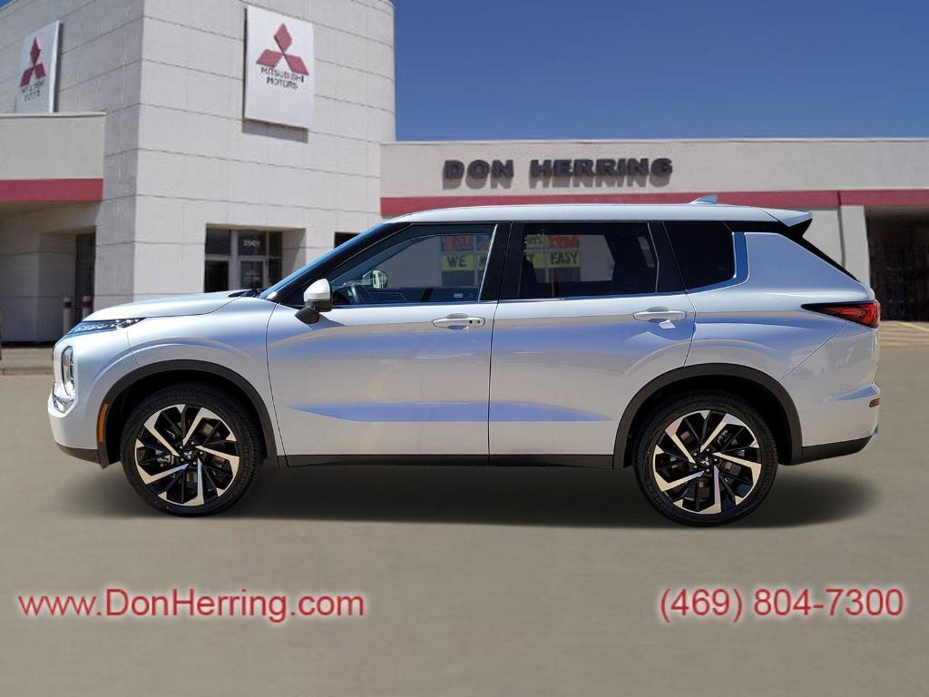 used 2023 Mitsubishi Outlander car, priced at $23,795