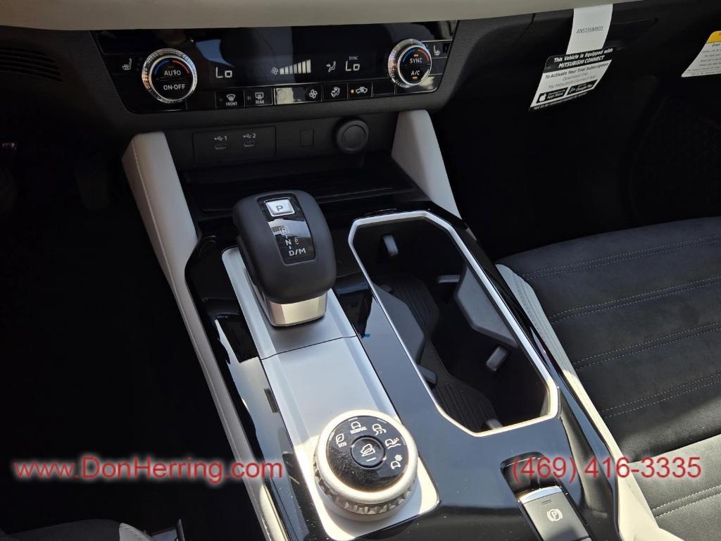 new 2025 Mitsubishi Outlander car, priced at $36,080