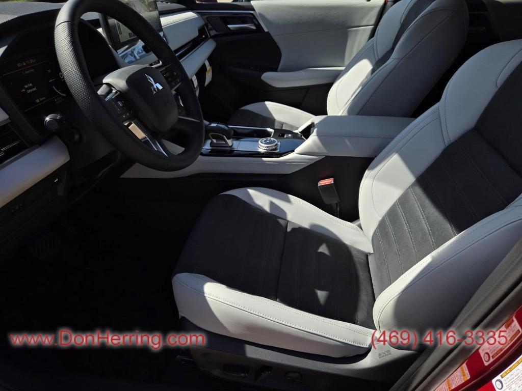 new 2025 Mitsubishi Outlander car, priced at $36,080
