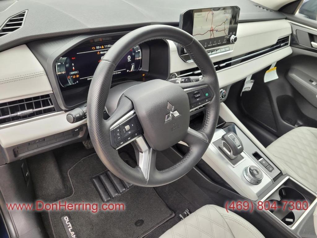 new 2024 Mitsubishi Outlander car, priced at $31,010