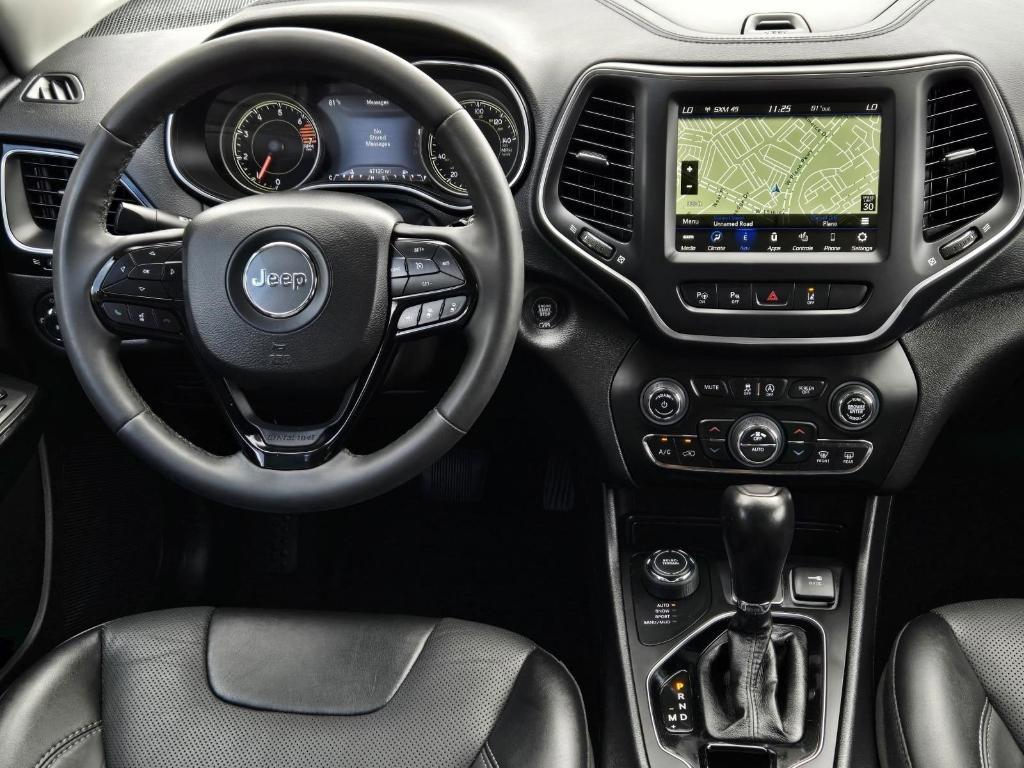 used 2023 Jeep Cherokee car, priced at $23,936