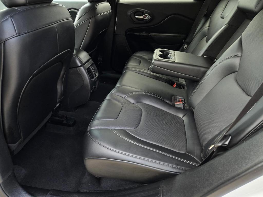 used 2023 Jeep Cherokee car, priced at $23,936