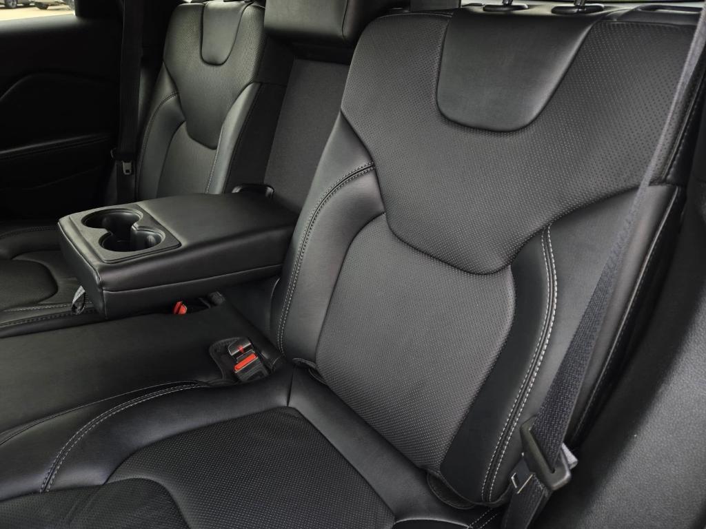 used 2023 Jeep Cherokee car, priced at $23,936