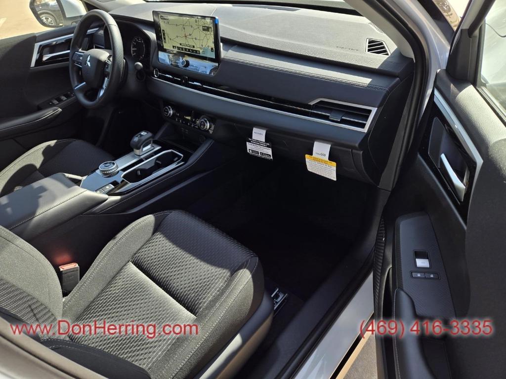 new 2025 Mitsubishi Outlander car, priced at $30,130