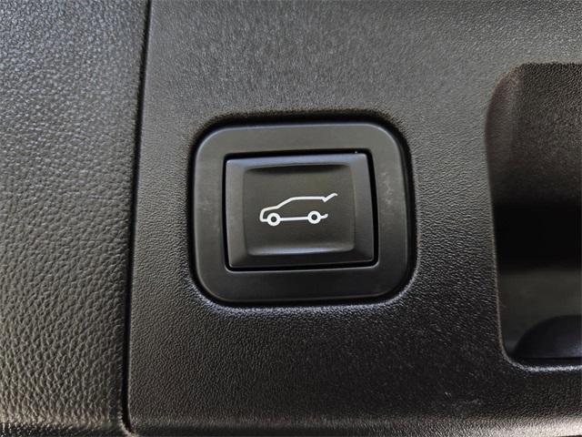used 2018 Cadillac XT5 car, priced at $23,893