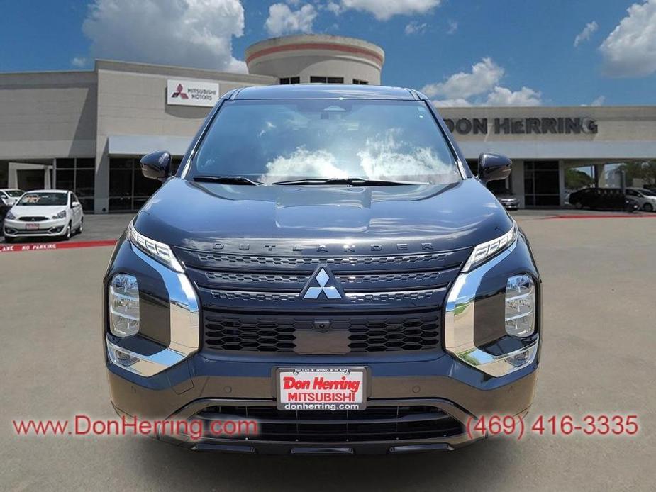 new 2024 Mitsubishi Outlander car, priced at $33,050