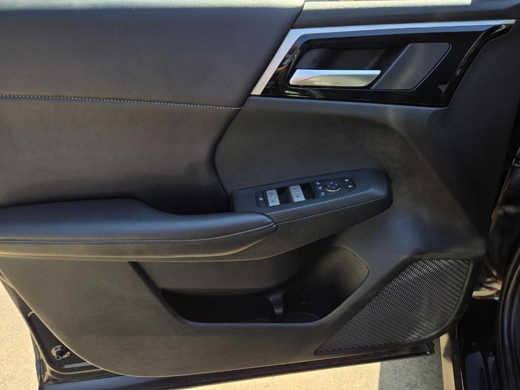used 2024 Mitsubishi Outlander car, priced at $25,796