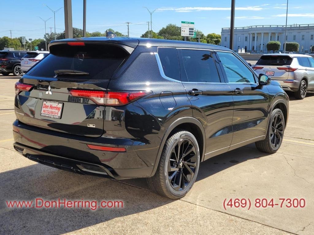 new 2024 Mitsubishi Outlander car, priced at $30,240