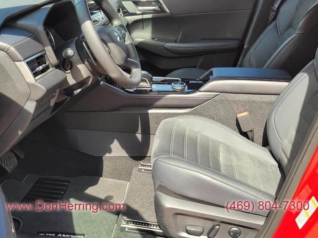 new 2025 Mitsubishi Outlander car, priced at $33,625