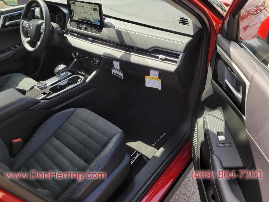new 2025 Mitsubishi Outlander car, priced at $33,625
