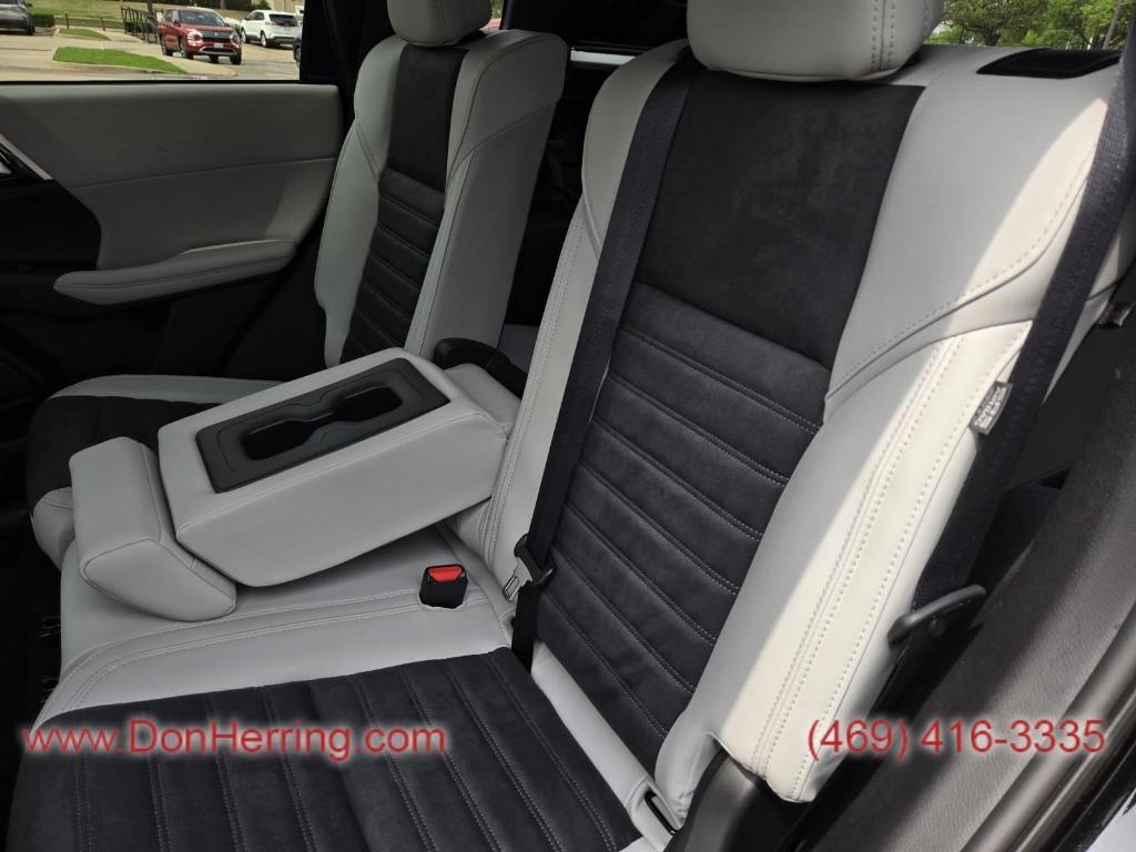 new 2025 Mitsubishi Outlander car, priced at $36,080