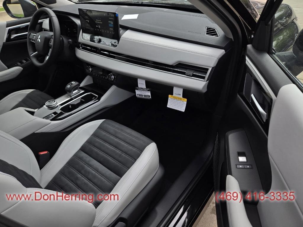 new 2025 Mitsubishi Outlander car, priced at $36,080