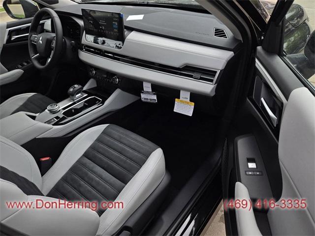 new 2025 Mitsubishi Outlander car, priced at $37,080