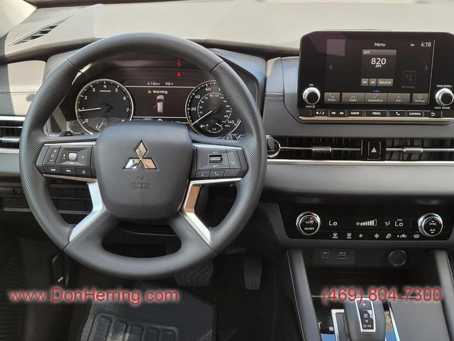 new 2024 Mitsubishi Outlander car, priced at $31,460