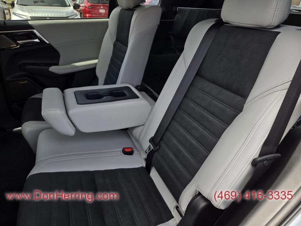 new 2025 Mitsubishi Outlander car, priced at $36,080