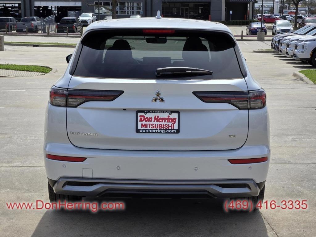 new 2025 Mitsubishi Outlander car, priced at $36,080