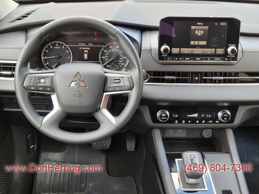 new 2024 Mitsubishi Outlander car, priced at $29,055