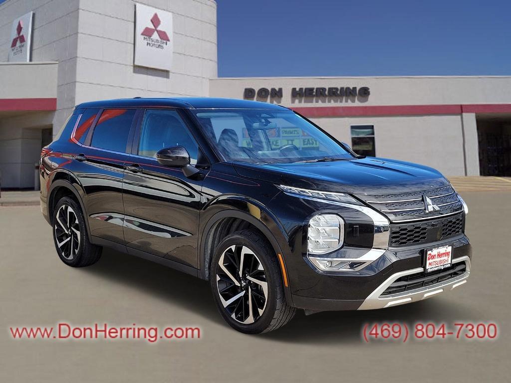 used 2023 Mitsubishi Outlander car, priced at $23,588