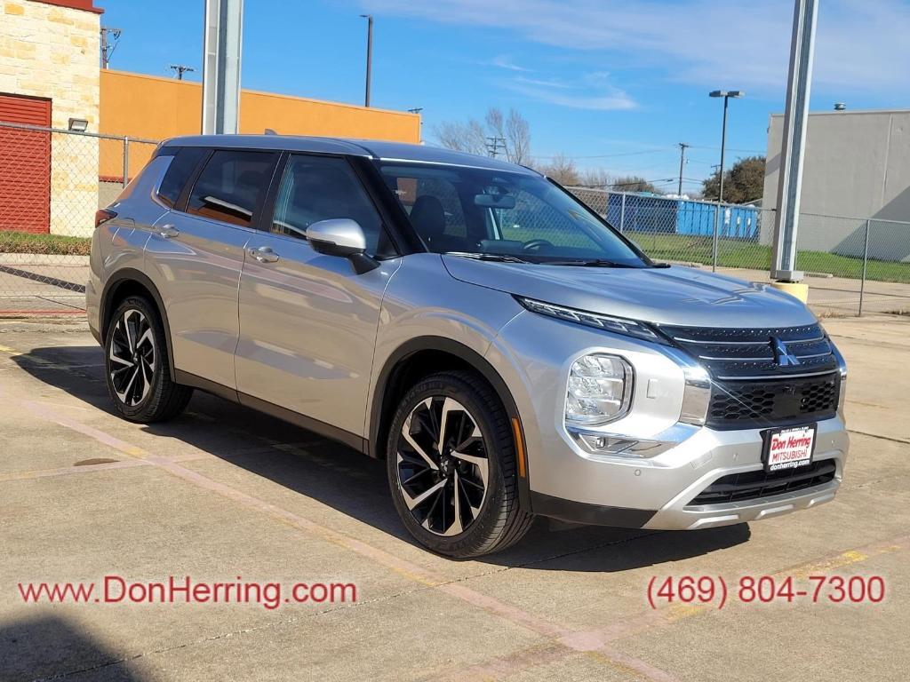 used 2024 Mitsubishi Outlander car