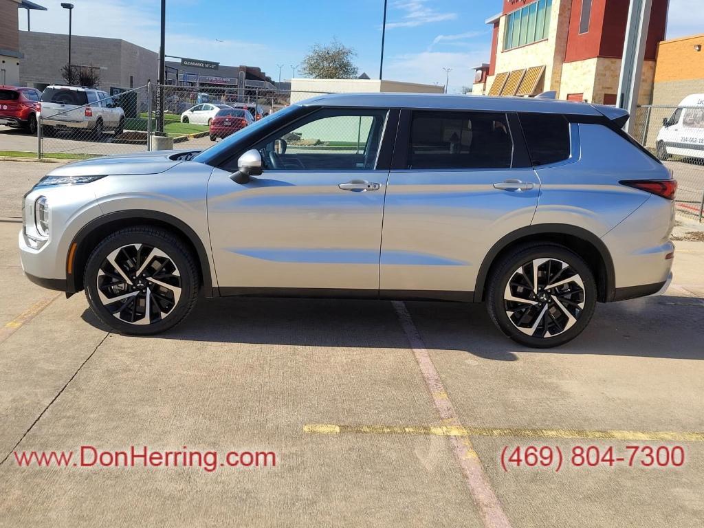 used 2024 Mitsubishi Outlander car