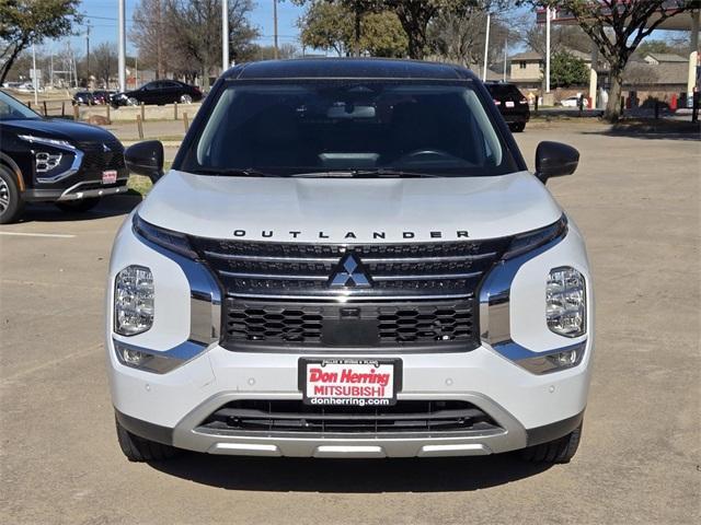 used 2022 Mitsubishi Outlander car, priced at $24,999