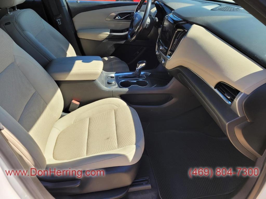 used 2022 Chevrolet Traverse car, priced at $22,993