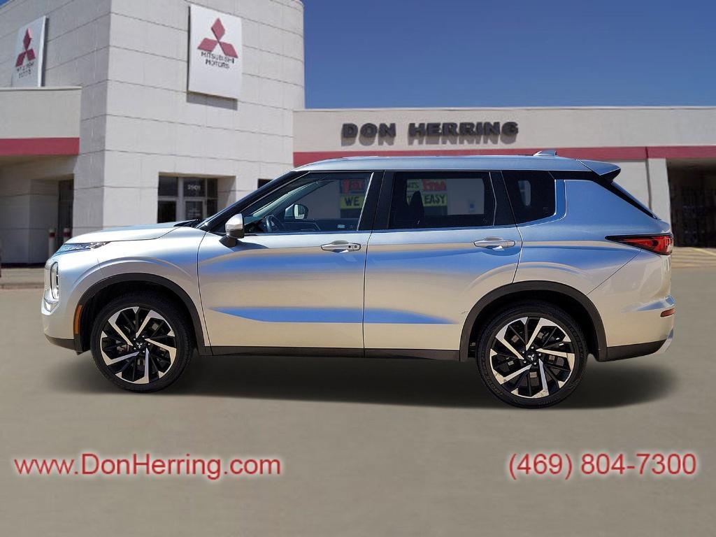 used 2023 Mitsubishi Outlander car, priced at $22,895