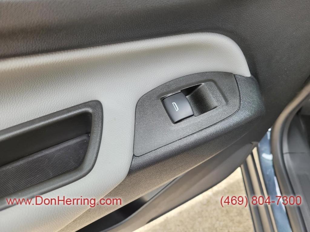 used 2023 Chevrolet Equinox car, priced at $23,988