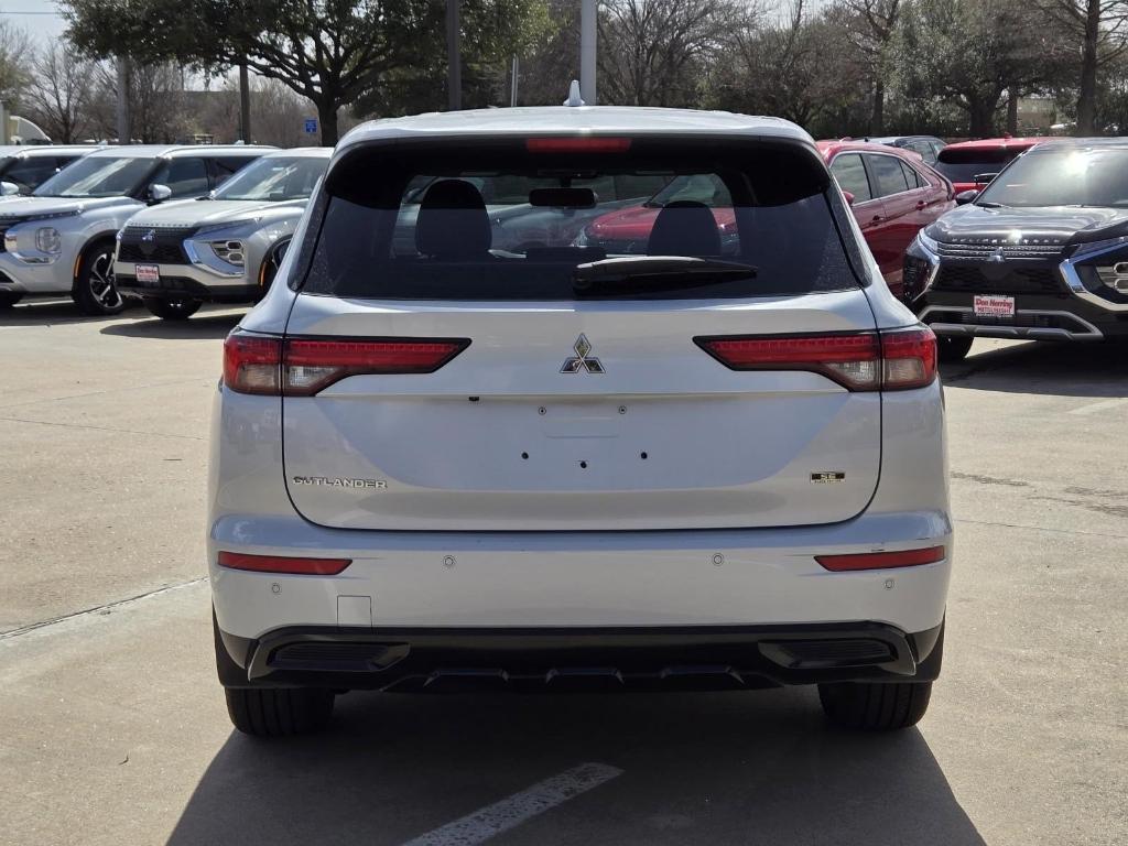 used 2024 Mitsubishi Outlander car, priced at $26,995