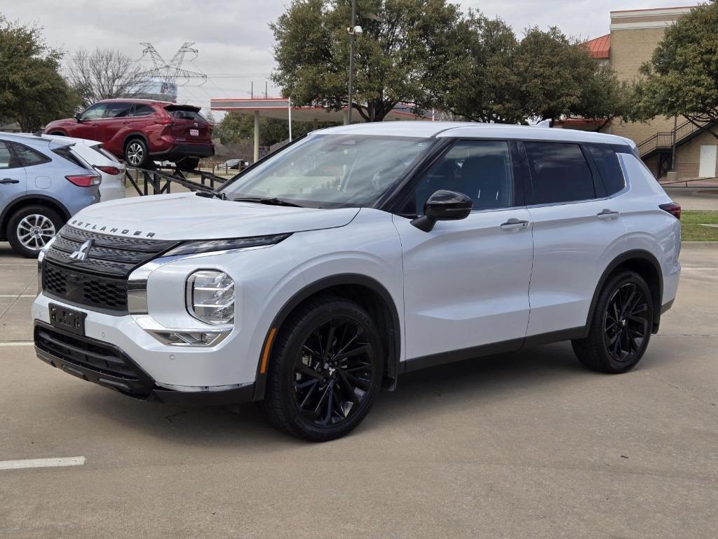 used 2024 Mitsubishi Outlander car, priced at $26,995