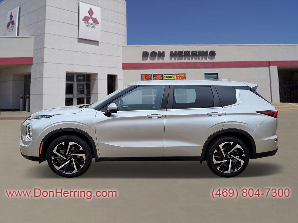 used 2022 Mitsubishi Outlander car, priced at $20,795