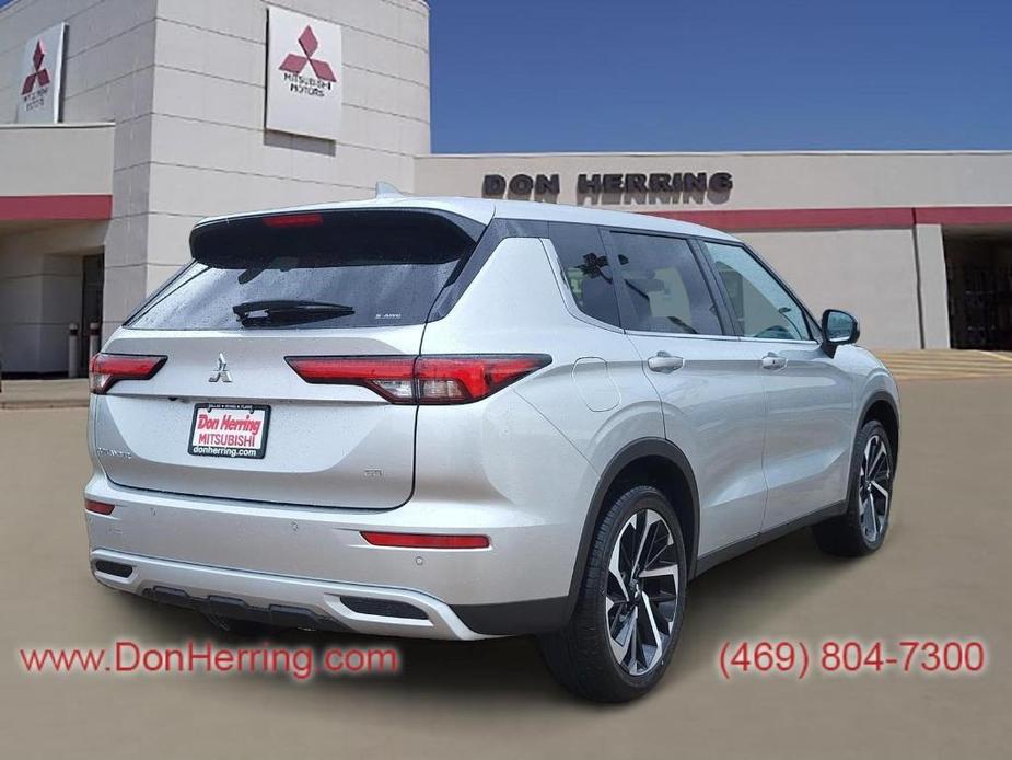 new 2024 Mitsubishi Outlander car, priced at $32,505