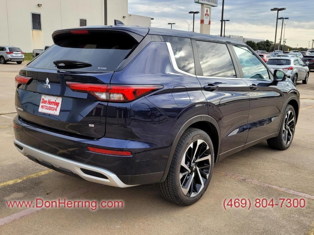 new 2024 Mitsubishi Outlander car, priced at $35,015