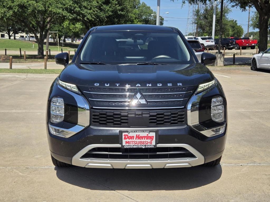 used 2022 Mitsubishi Outlander car, priced at $19,559