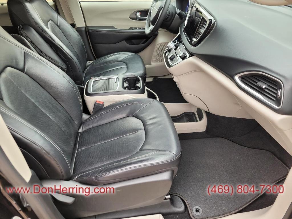 used 2022 Chrysler Pacifica car, priced at $19,995