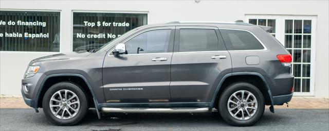 used 2015 Jeep Grand Cherokee car, priced at $14,900