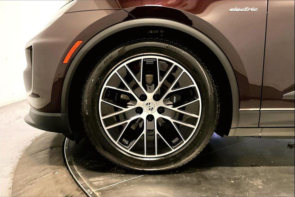 new 2025 Porsche Macan car, priced at $93,085