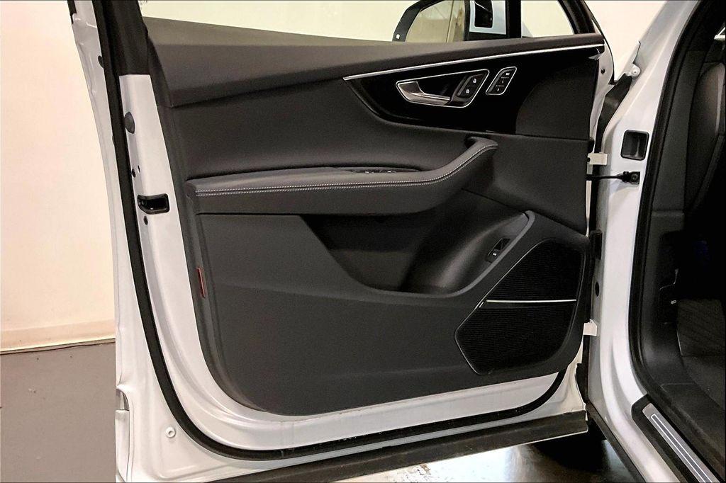 used 2025 Audi Q7 car, priced at $58,117