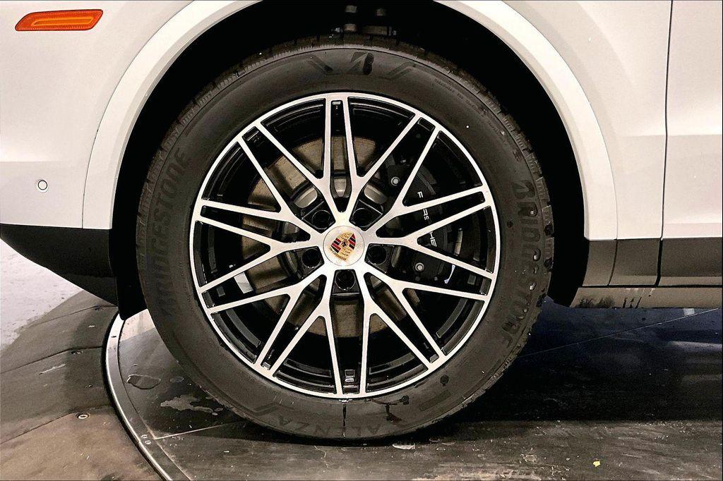 new 2026 Porsche Cayenne car, priced at $122,080