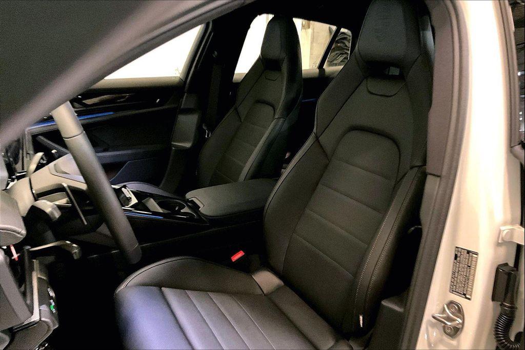 new 2026 Porsche Panamera car, priced at $133,080