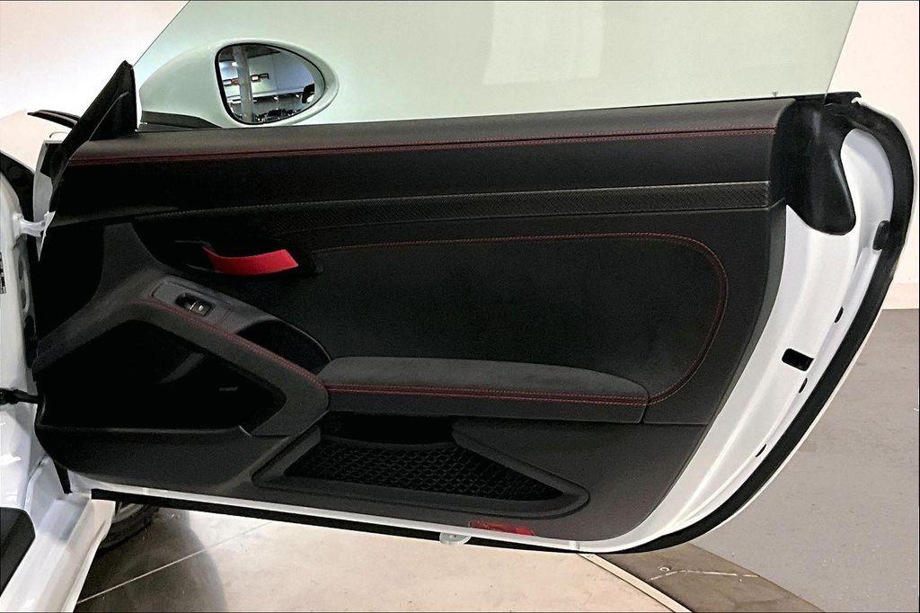 used 2025 Porsche 718 Spyder car, priced at $195,000